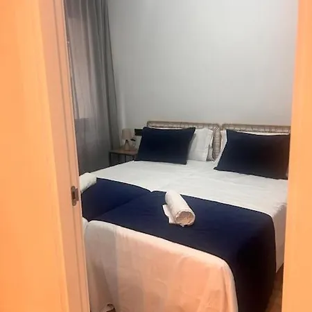 Coqueto Cerca Del Casco Viejo Con Garaje Gratis Appartamento