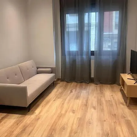 Coqueto Cerca Del Casco Viejo Con Garaje Gratis