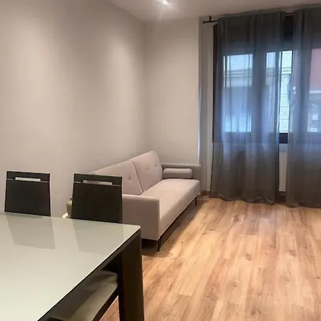 Coqueto Cerca Del Casco Viejo Con Garaje Gratis Appartamento *