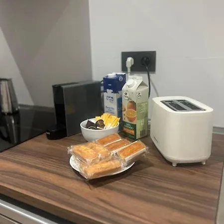 Coqueto Cerca Del Casco Viejo Con Garaje Gratis 아파트 *